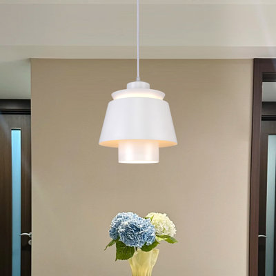 Luminaire suspendu moderne de style nordique avec abat-jour en métal blanc multicouche pour îlot de cuisine
