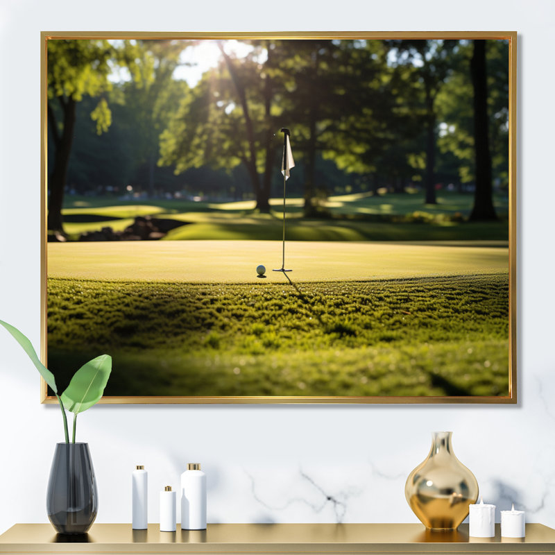 " Golf Putting Green Tranquillity VI ", H 12 po x l 20 po, Cadre flottant doré