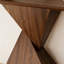 Console en bois massif de style américain.-742091579