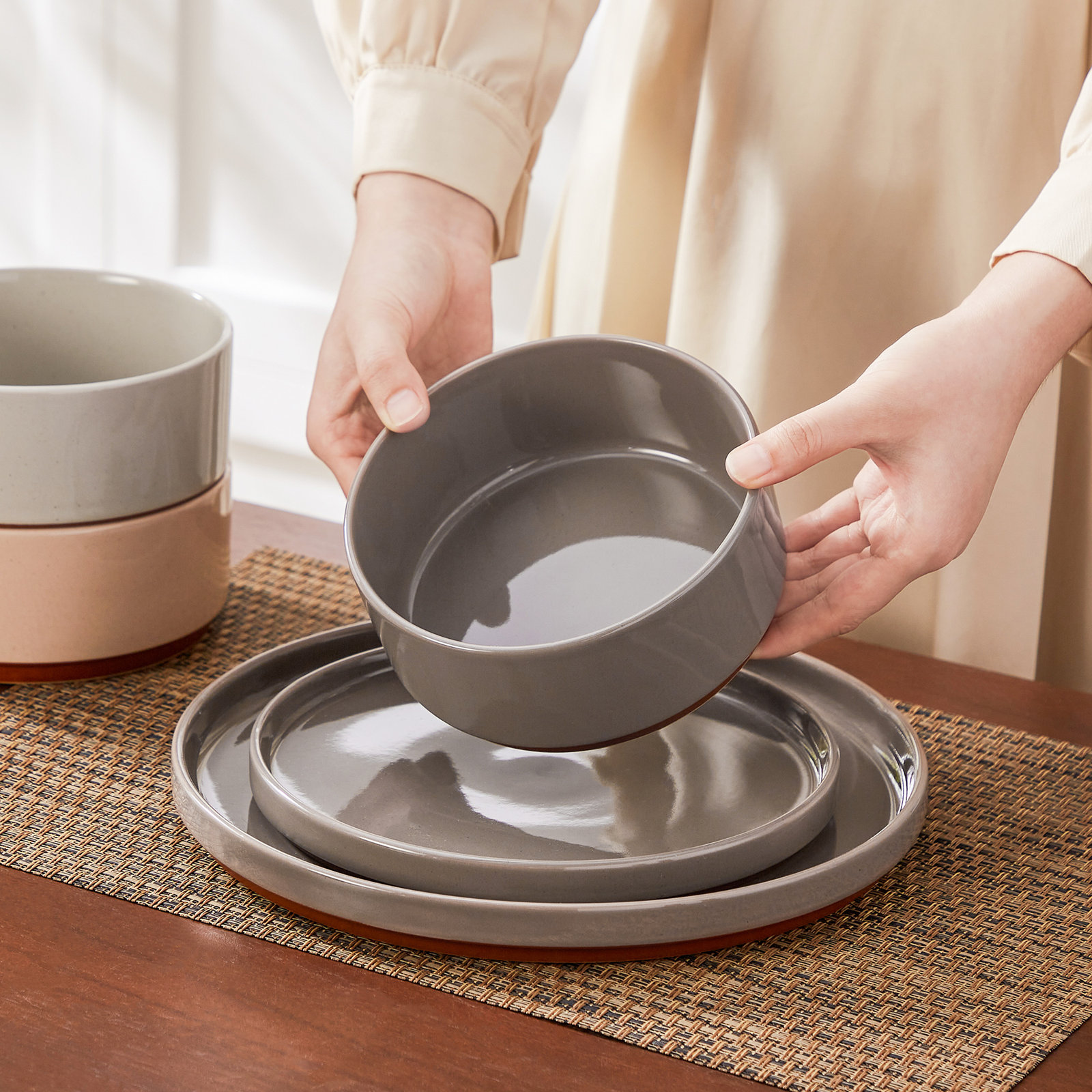 Stratton Ceramic Dinnerware Set - Service for 4, White/Pink/Brown/Gray