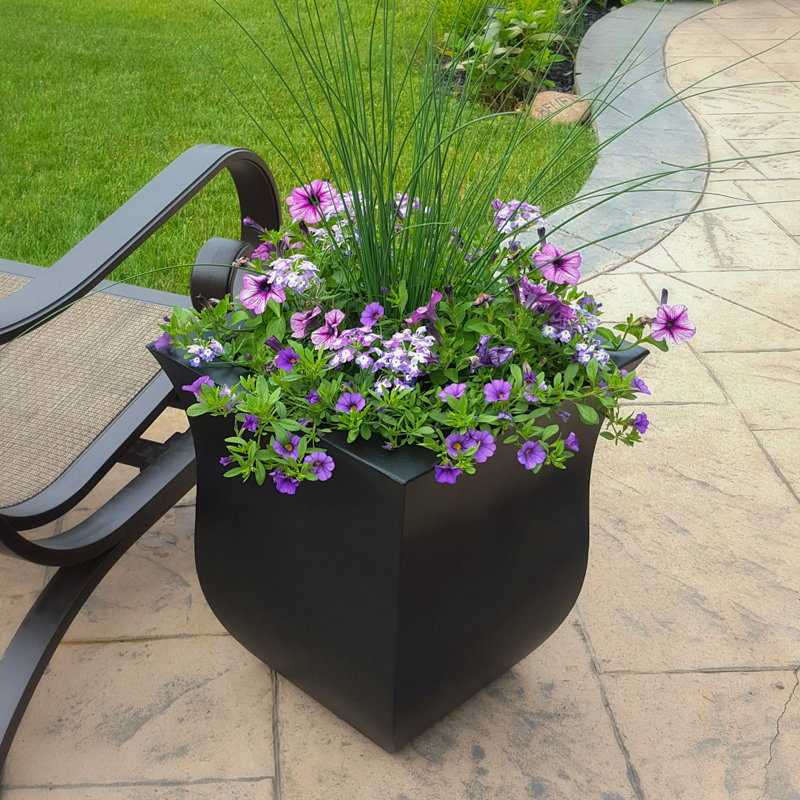Pot à fleurs carré en résine 16 "avec trous de drainage Clywd, Noir, noir, noir, noir