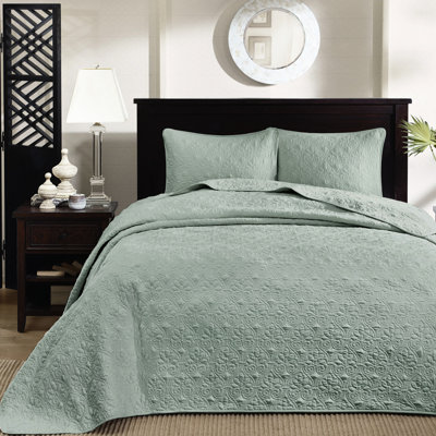 Reversible Twin Bedspread - With Pre-Washed Cotton Filling, Oversized To Enhance Draping, Includes And 2 Shams  1 For Comfortable A Flawless Mattress Fit, Twin , Classic Style