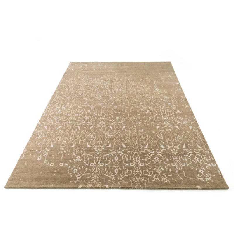 Tapis taupe / blanc noué à la main Hermitage, Rectangle 5 pi 6 po x 8 pi 6 po