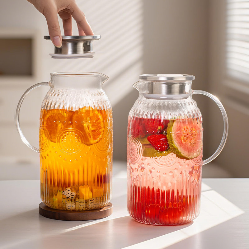 Carafe en verre rétro avec couvercle, carafe d'eau borosilicatée résistante à la chaleur, carafe d'eau 68 oz / 2 litres avec poignée et bec pour réfrigérateur, carafe pour café chaud / froid, thé, paquet de 1 boisson