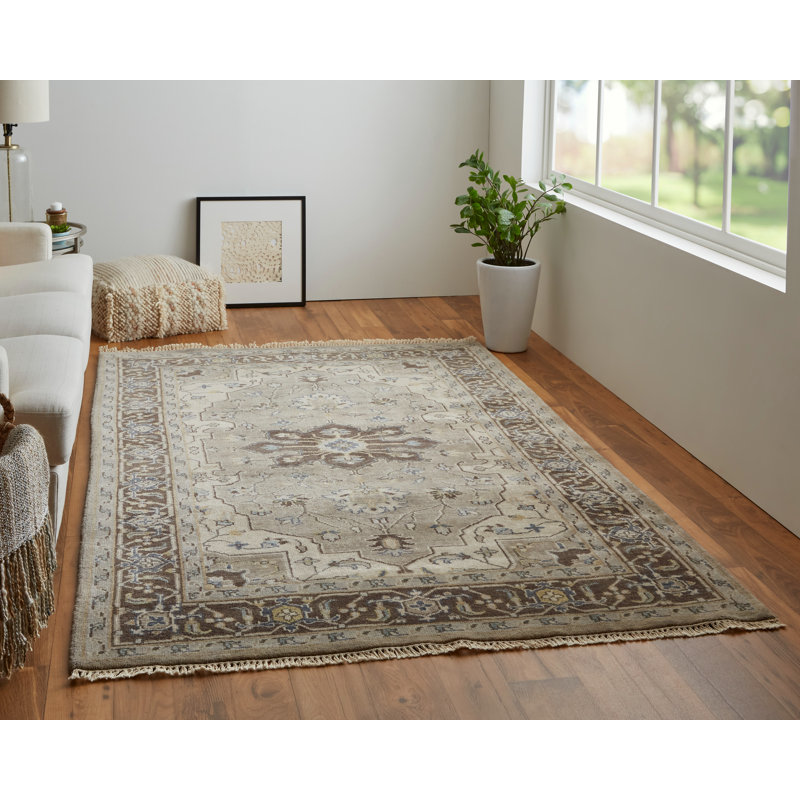 Flaxberry Wool Oriental Indoor Rug, Rectangle 5'6" x 8'6"