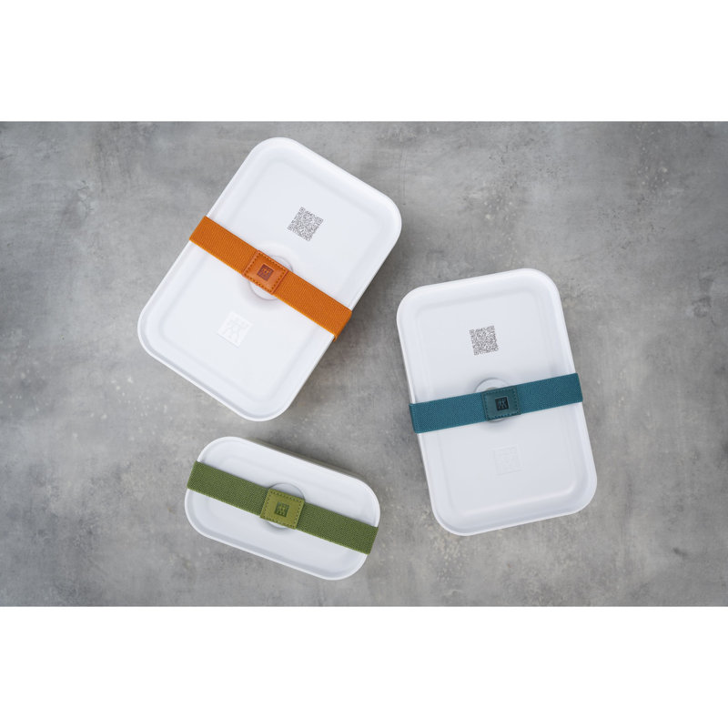 32.6658 oz. Food Storage Container