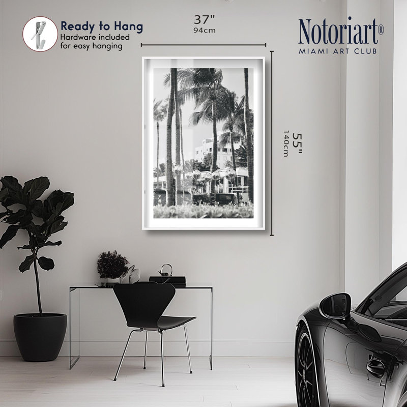 «Disco by the beach Shadowbox Print Miami Art Prints» par Notoriart, H 55 po x l 37 po, Blanc