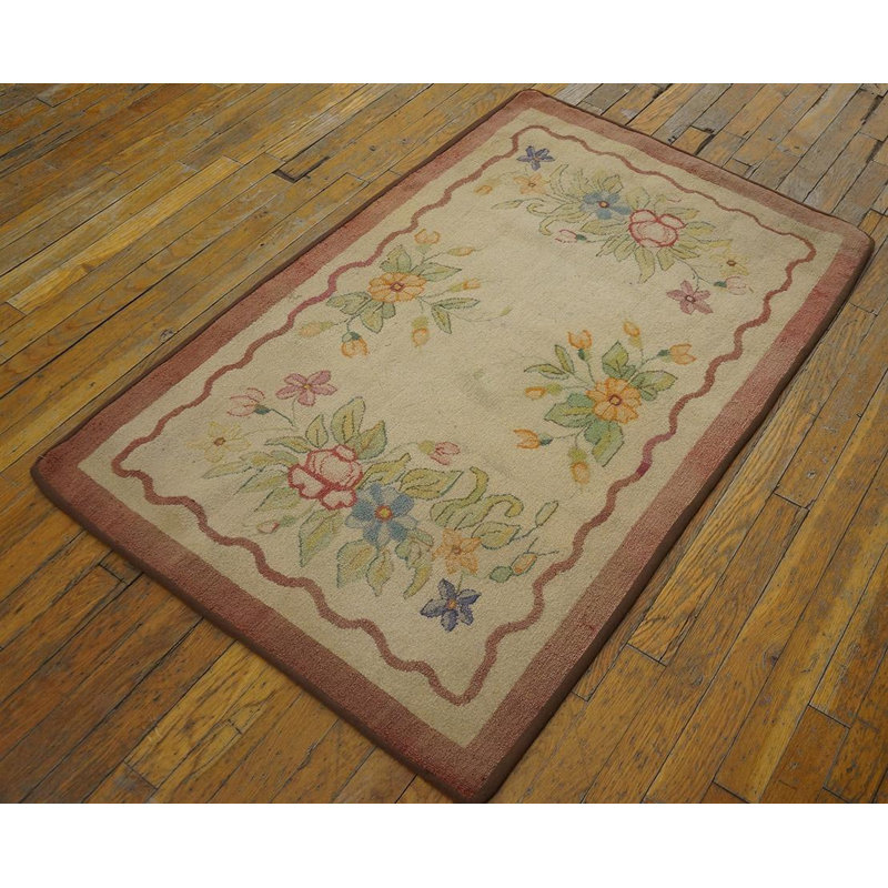American Hooked Rug 2' 7'' x4' 0''