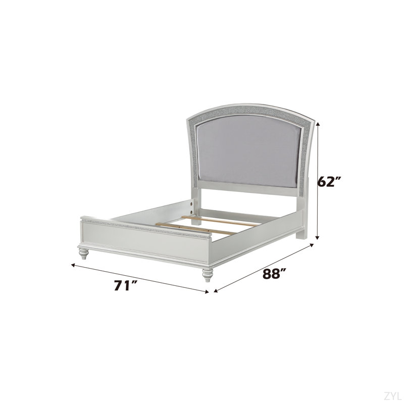 Lit en tissu et finition platine Maverick, Grand lit