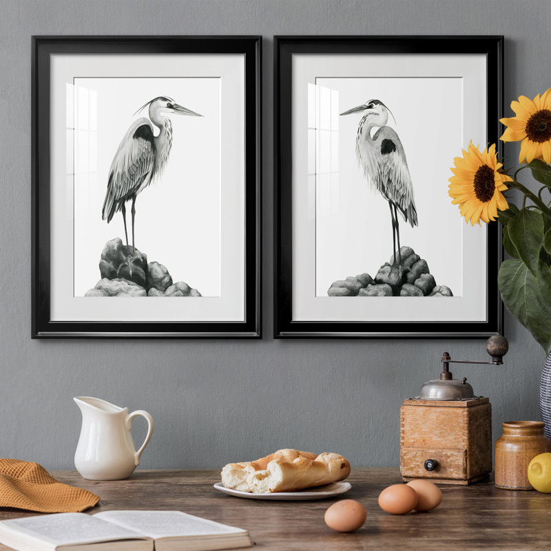Shoreline Heron in B&W I, reproduction encadrée de qualité supérieure - prête à être accrochée, H 36,5 po x l 53 po x P 1 po