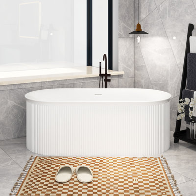 66.9'' x 31.5'' Freestanding Soaking Acrylic Bathtub