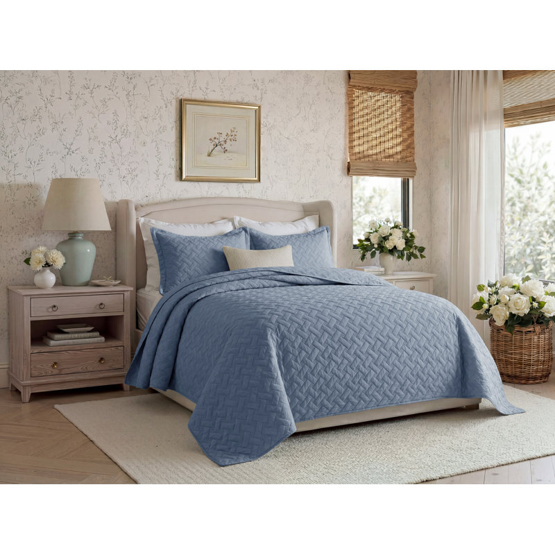 Best Seller Quilted Blanket - Textured Weave Pattern, Airy Lightweight Bed Covering,85gsm, Queen Quilt + 2 Standard Shams