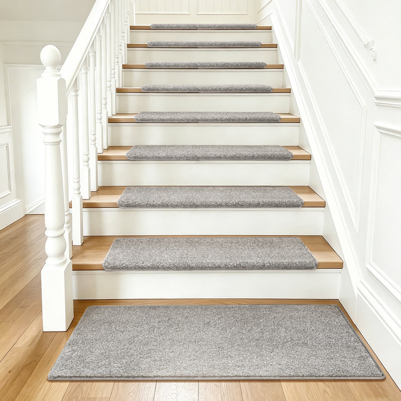 Ensemble de tapis d'escalier intérieur antidérapant Kayella (14 pièces) avec tapis de réception (1 pièce), Gris clair