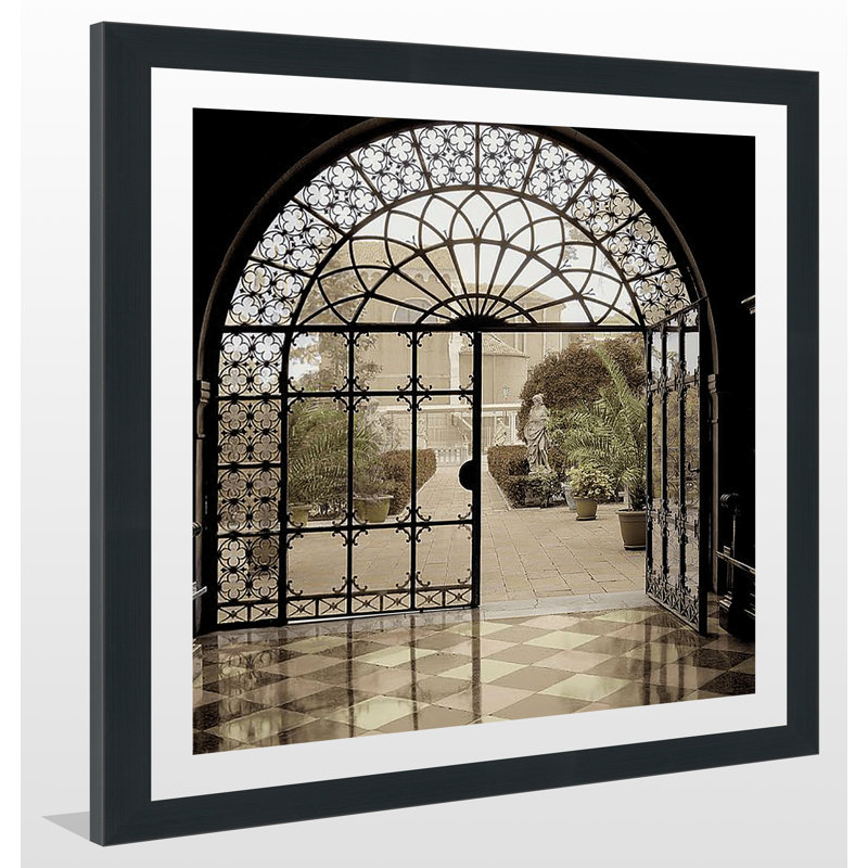 «Courtyard in Venezia» par Alan Blaustein, reproduction de photo encadrée, H 27,5 po x l 27,5 po x P 0,75 po