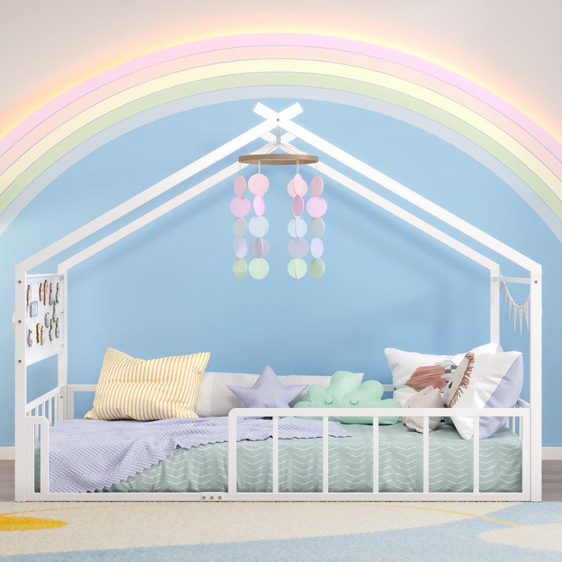 Lit simple en métal Montessori