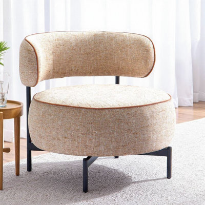 Chaise pivotante contemporaine en tissu brun clair avec dossier incurvé et pieds en métal