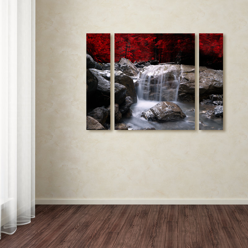« redite », ensemble de 3 reproductions de photos sur toiles tendues, H 24 po x l 32 po x P 2 po