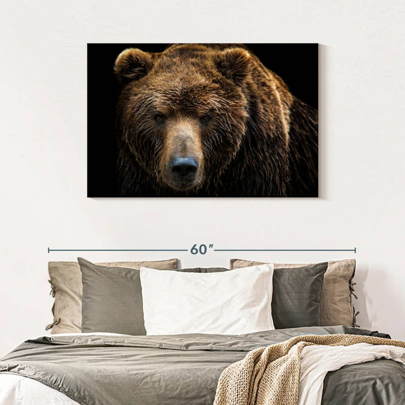 Ours brun extrême-oriental sur toile, H 30 po x l 45 po x P 1,25 po