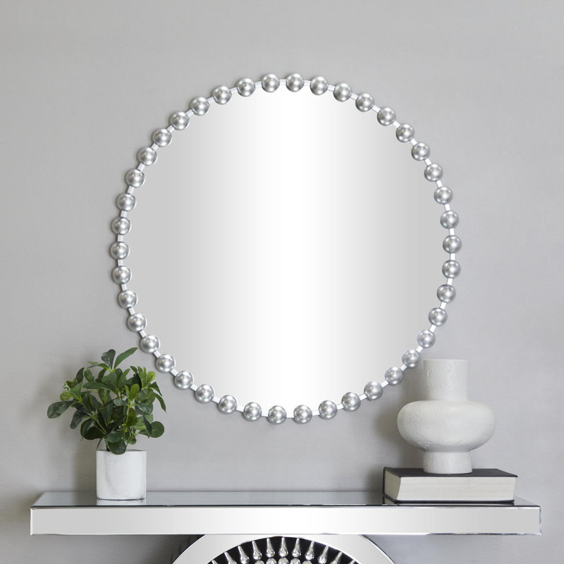 Miroir mural en métal avec détails perlés, 36 po x 36 po, Argent