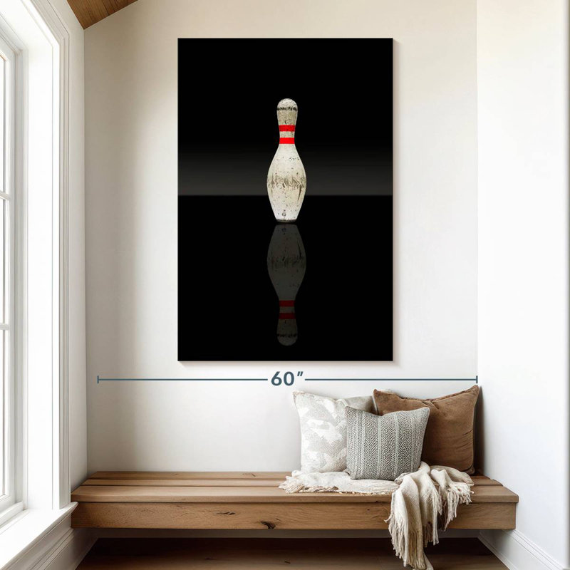 Vieille réflexion de quille de bowling, H 51 po x l 34 po