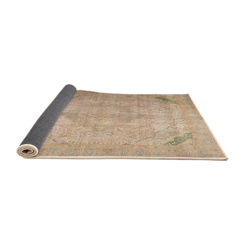 Amryis Performance Oriental Indoor Rug, Square 5'