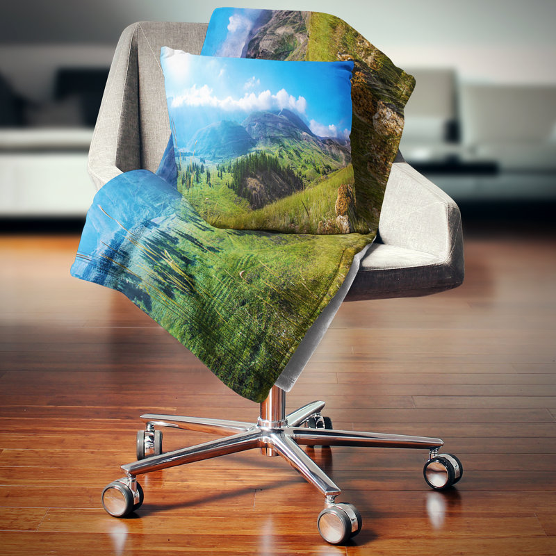 Coussin imprimé Mountain, 16 po x 16 po, Coussin décoratif