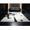 Tapis blanc audacieux et éclectique Cain Lacrosse