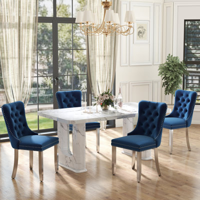 Ensemble de salle à manger rectangulaire en bois avec chaise capitonnée
