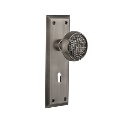 New York Plate with Decorative Keyhole and Craftsman Door Knob