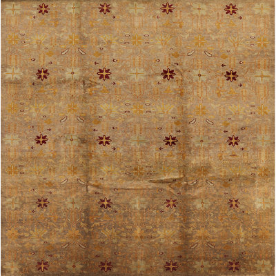 Tapis floral brun clair