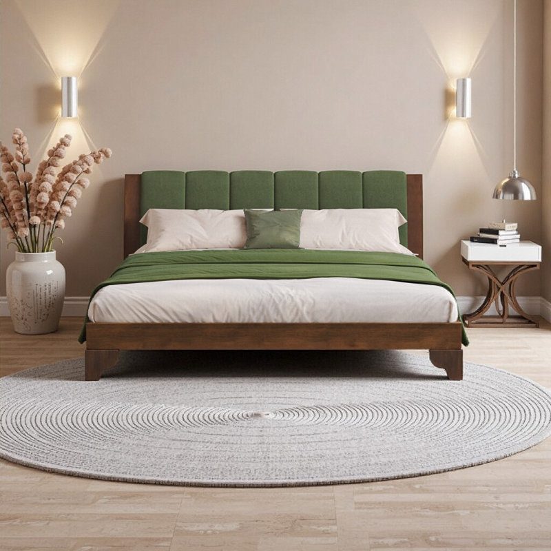 Structure de lit très grand de qualité supérieure avec tête de lit tapissier - Design Mid-Century moderne en noyer et vert