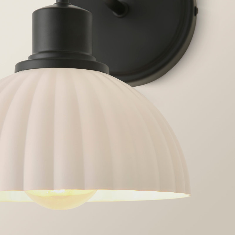 Akshayan Armed Sconce, Matte Black