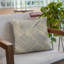 Coussin abstrait Manzo-928221941
