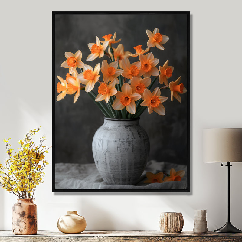 Jonquilles monochromes jaunes et orange dans un pot gris II - jonquilles murales, Cadre flottant noir, H 30 po x l 40 po