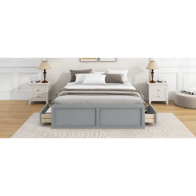 Lit plateforme grand en bois avec rangement peu encombrant, design moderne