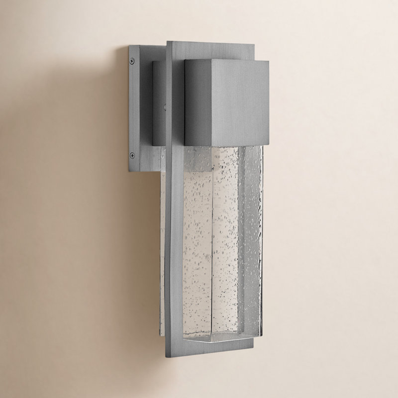 Lanterne murale d'extérieur moyenne Kimora avec finition anti-décoloration, Gris, H 15,7 po x l 6,2 po x P 4,7 po