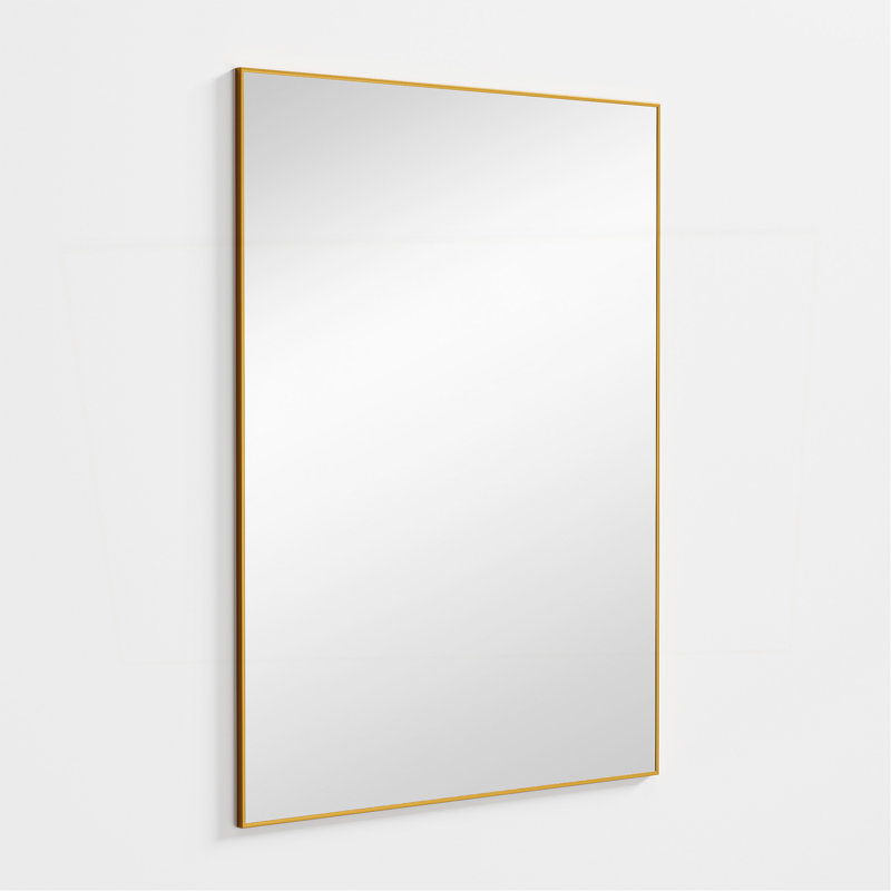 Miroir de salle de bain élégant avec une conception festonnée et des caractéristiques de sécurité améliorées