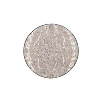 Tapis gris soyeux et moelleux
