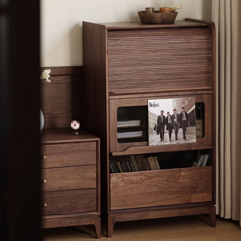 Simple And Retro Chest Of Drawers