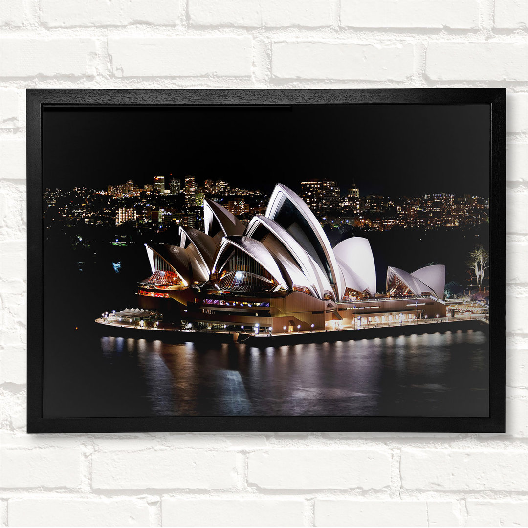 Sydney Opera House Night View - Closed Corner Frame Kunstdrucke auf Holz