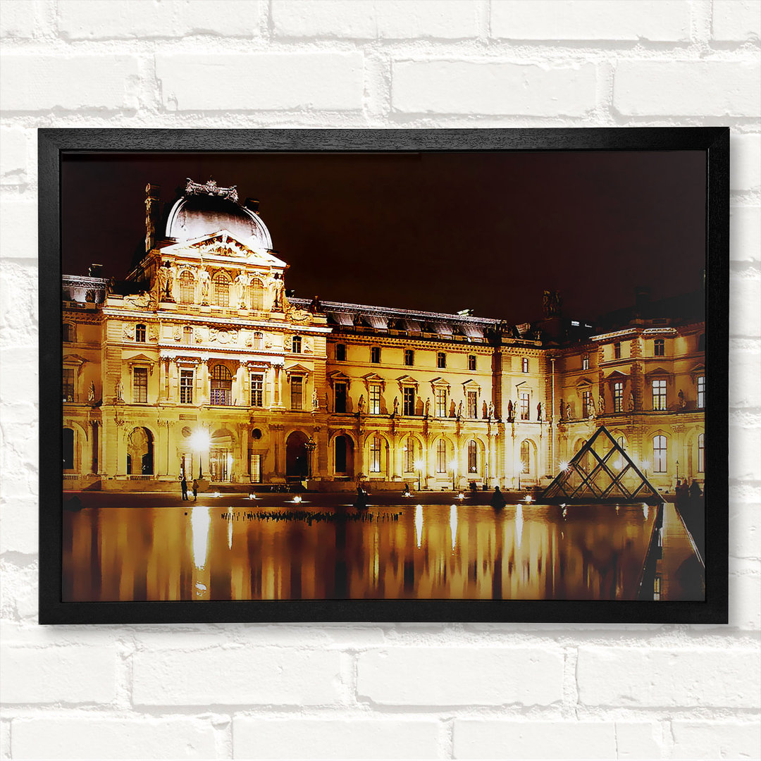 Paris The Louvre Lights At Night - Closed Corner Frame Kunstdrucke auf Holz