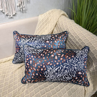 Jacquard Pattern Animal Print Pillow Cover