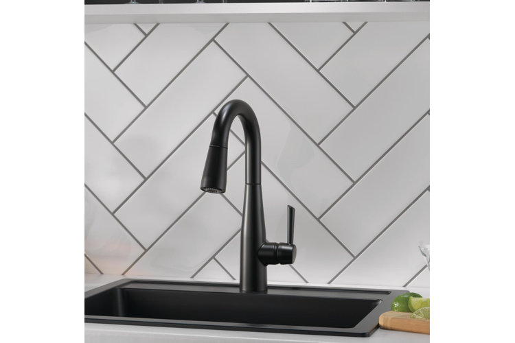 Essa Pull Down Bar Faucet with MagnaTite® and Diamond Seal Technology