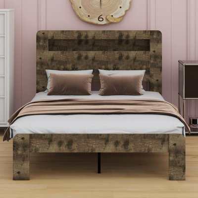 Lit plateforme rustique chic avec tête de lit à DEL multicolore, ports USB pratiques