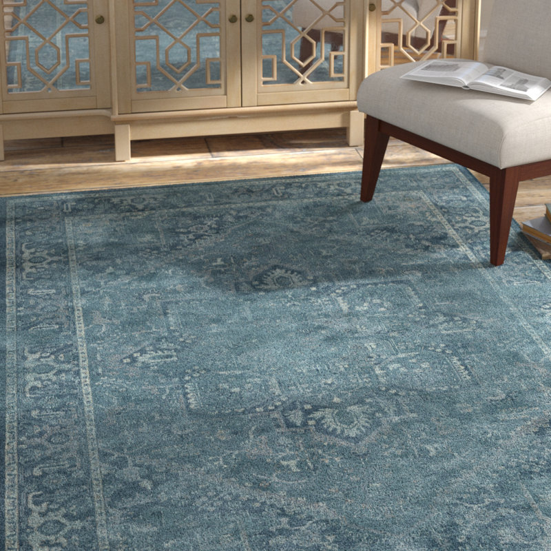 Tapis bleu Evanoff, Rectangle 6 pi 7 po x 9 pi 2 po