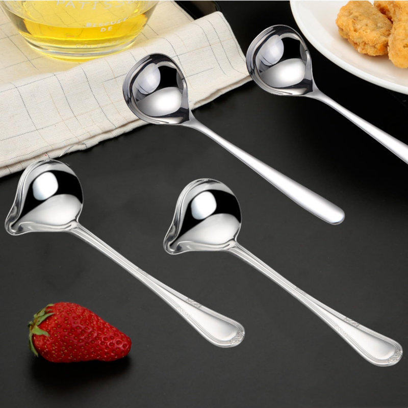 Ensemble de 4 louches à sauce en acier inoxydable avec bec - cuillère à soupe et à soupe de qualité alimentaire 18/10 pour une coulée précise, durable et lavable au lave-vaisselle