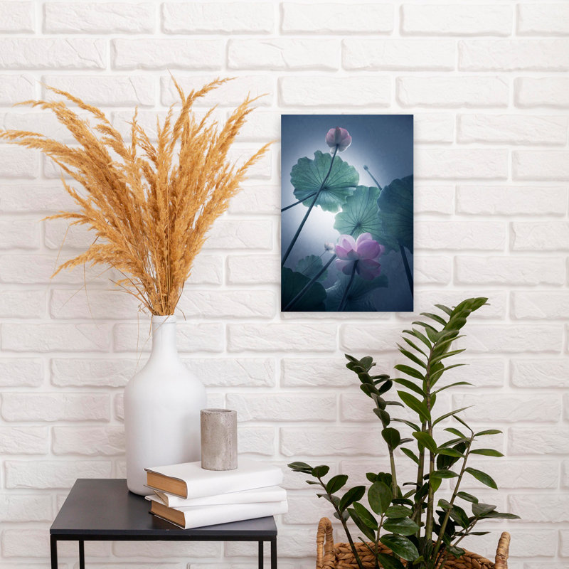 Art contemporain, paysage paisible de fleurs de lotus tranquilles et sereines, H 18 po x l 12 po
