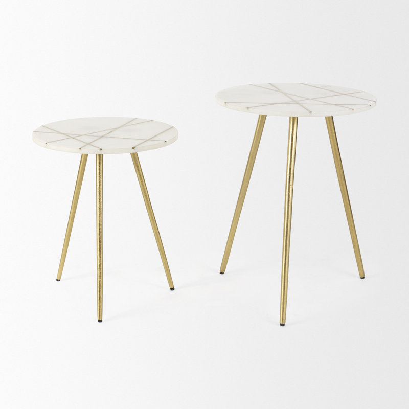 Table de bout à 3 pieds, H 19 po x L 16 po x l 16 po