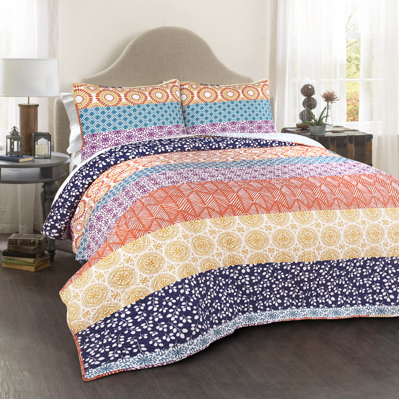 Bohemian 100% Cotton Reversible 3-Piece Quilt Set, Full/Queen Quilt + 2 Standard Shams, Fuchsia Geometric