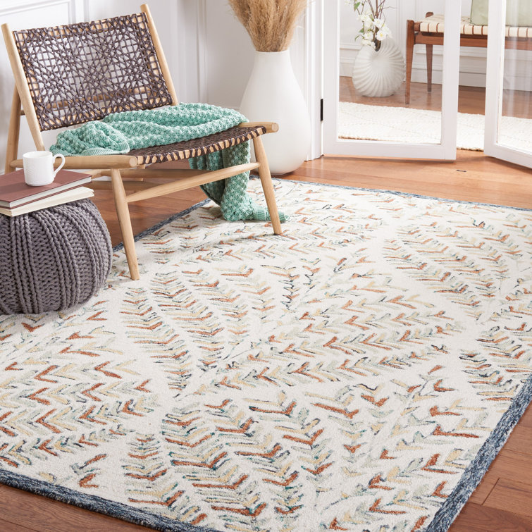 Janeidy Hand Tufted Wool Floral Rug